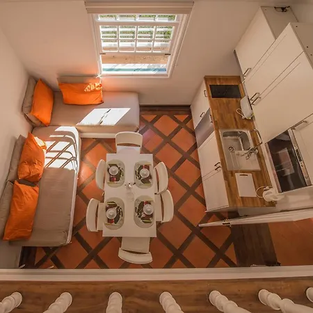 Casa Buganvilia T1 * Cascais